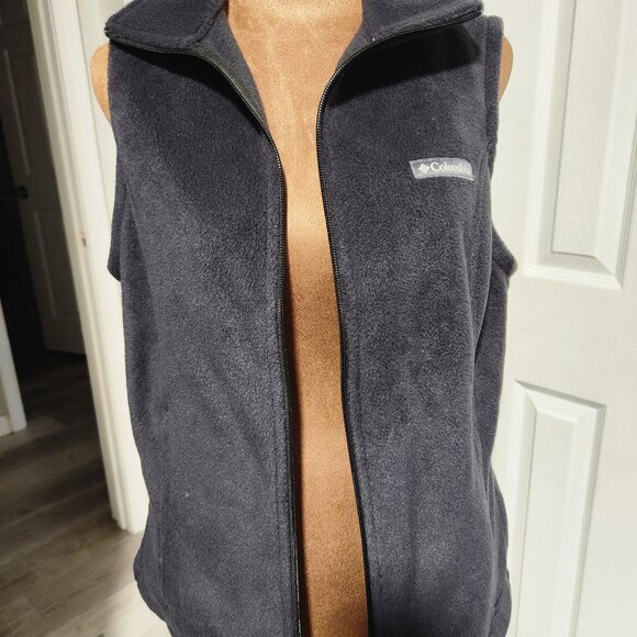 Women's Columbia Charcoal Gray Fleece Vest Sz Medium MSRP $60 - Picture 2 of 7